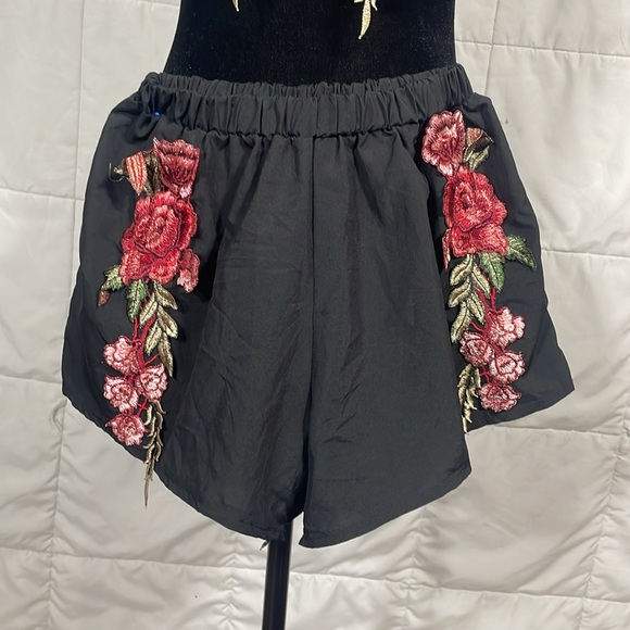 2 Piece Halter Top and Bottom - Picture 3 of 7